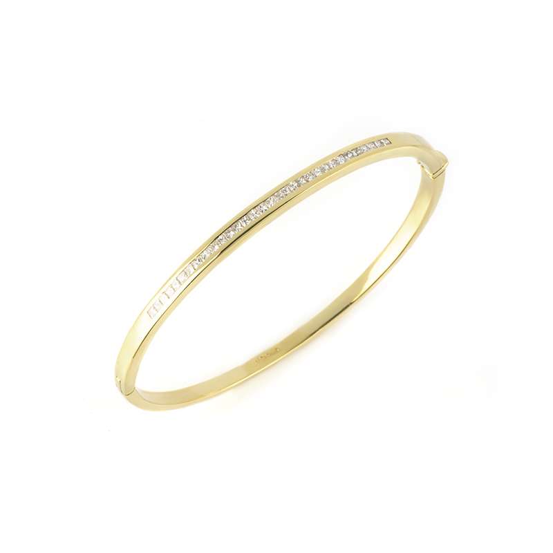 18k Yellow Gold Diamond Set Bangle | Rich Diamonds